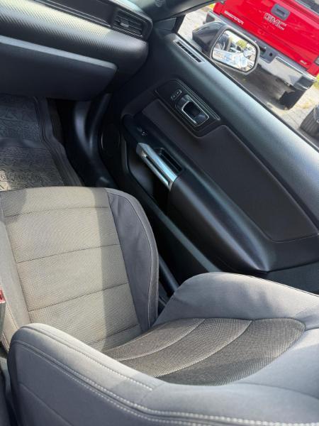2015 Ford Mustang V6 - Photo 14