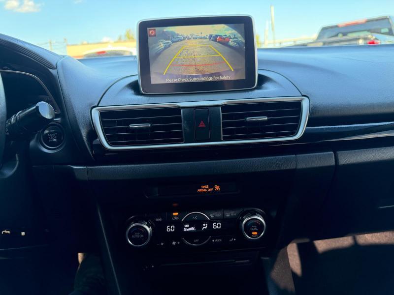 Mazda MAZDA3 i Touring AT 4-Door 2014