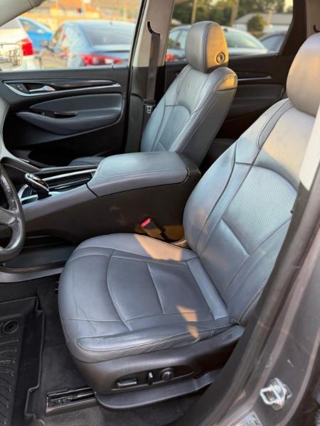 Buick Enclave Essence FWD 2020