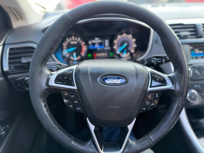 Ford Fusion SE 2015