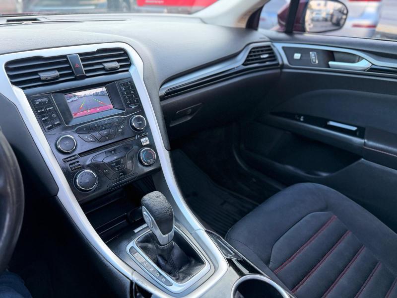 Ford Fusion SE 2015
