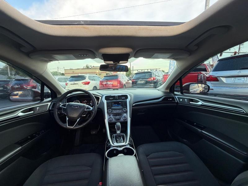 Ford Fusion SE 2015