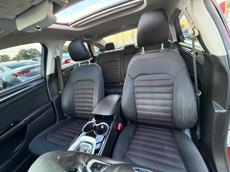 Ford Fusion SE 2015