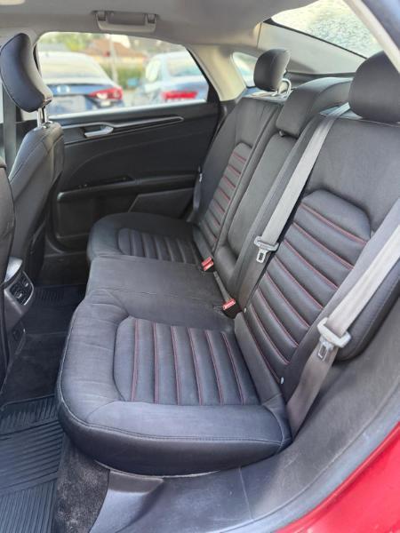 Ford Fusion SE 2015