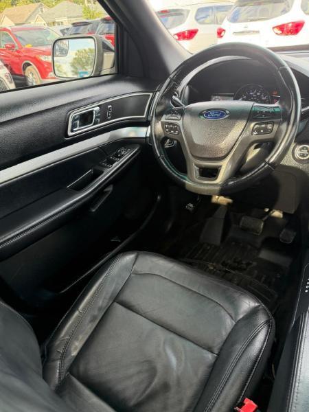 Ford Explorer XLT 4WD 2016
