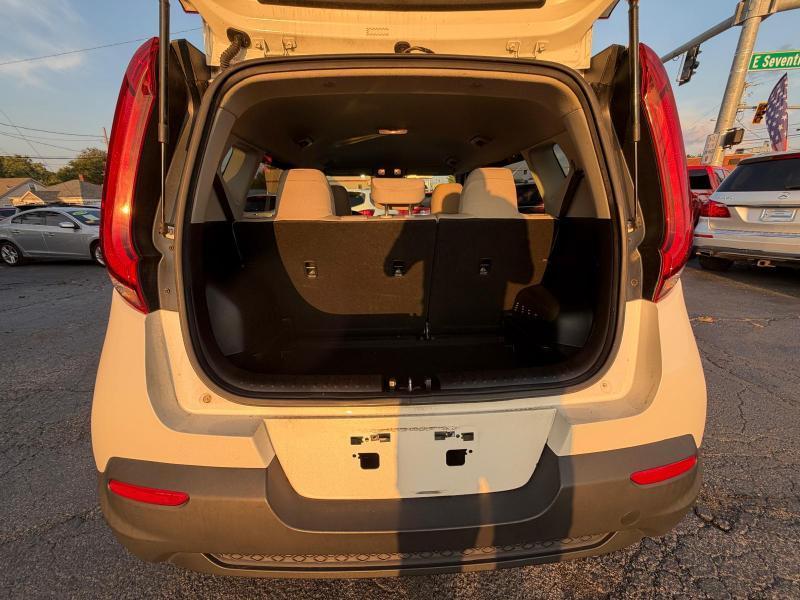 Kia Soul LX CVT 2020