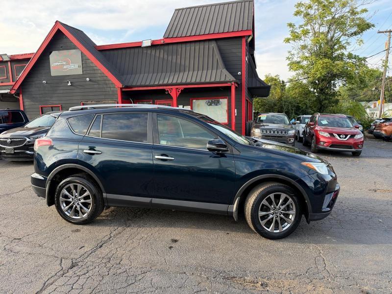 Toyota RAV4 Limited AWD 2017