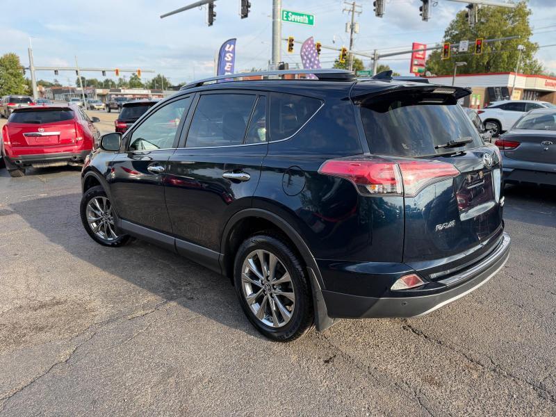 Toyota RAV4 Limited AWD 2017