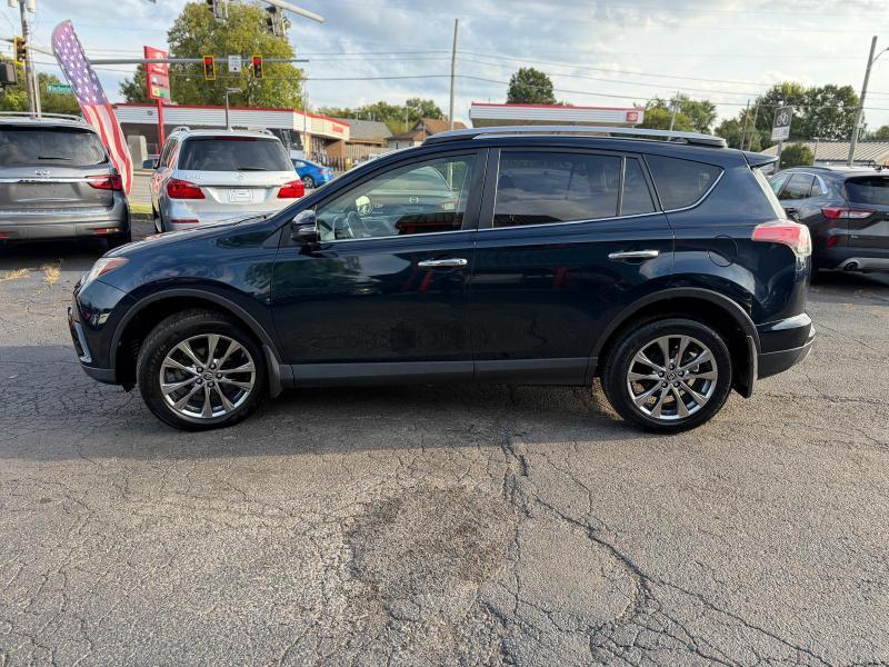 Toyota RAV4 Limited AWD 2017