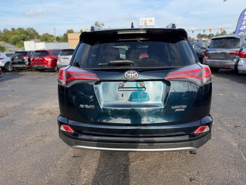 Toyota RAV4 Limited AWD 2017