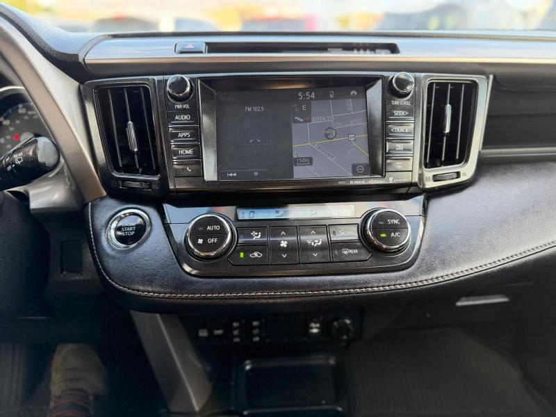 Toyota RAV4 Limited AWD 2017