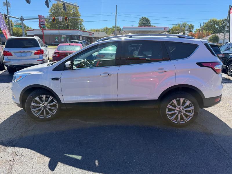 Ford Escape Titanium 4WD 2018