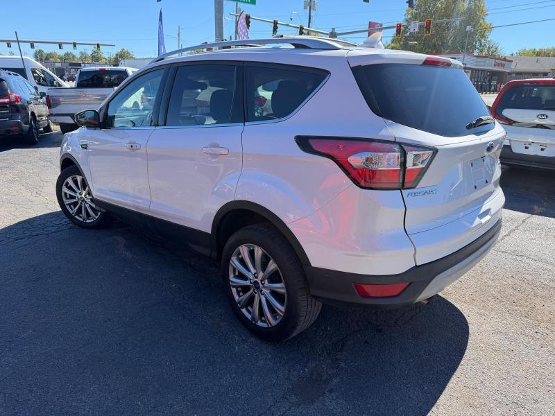Ford Escape Titanium 4WD 2018