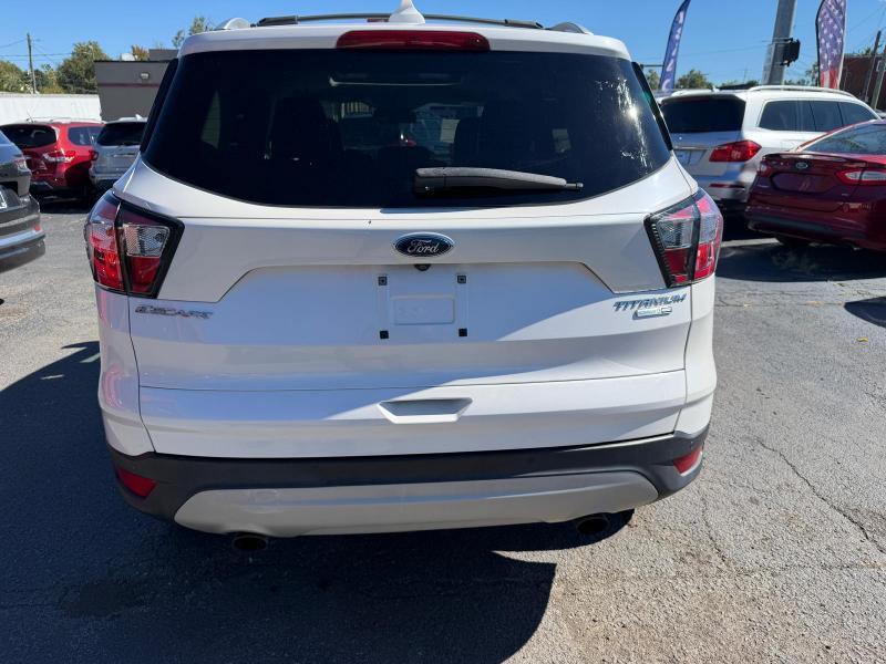 Ford Escape Titanium 4WD 2018