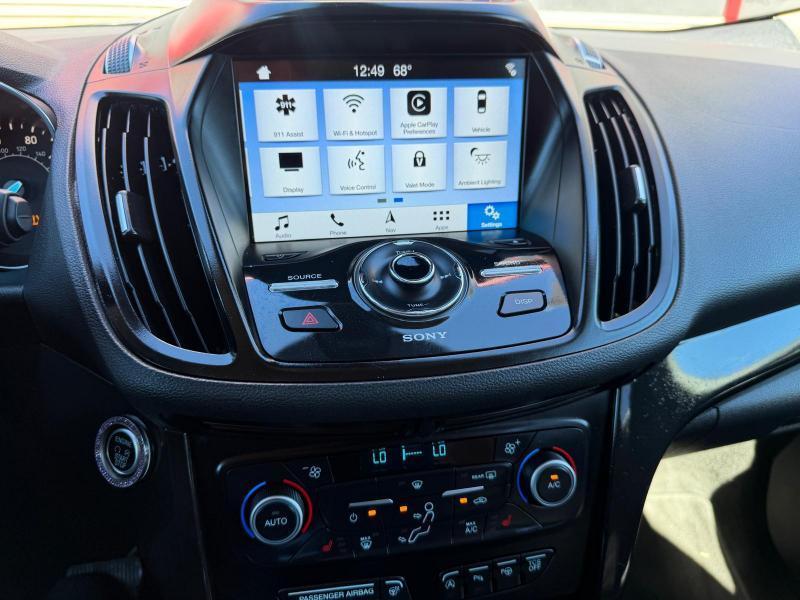 Ford Escape Titanium 4WD 2018