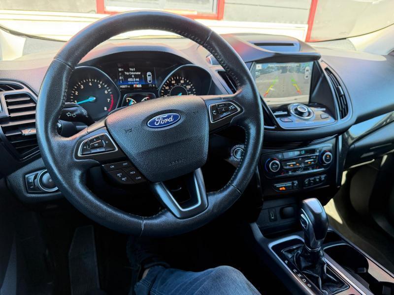 Ford Escape Titanium 4WD 2018