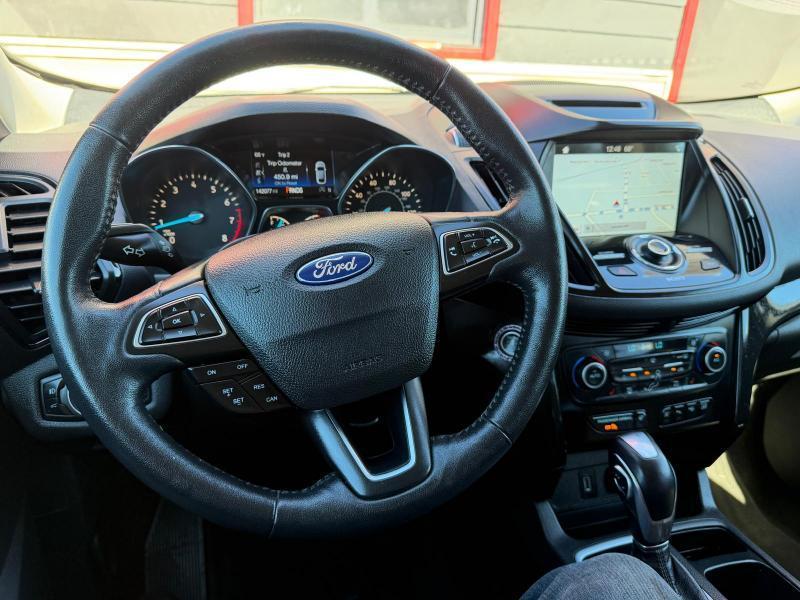 Ford Escape Titanium 4WD 2018