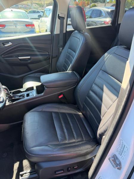 Ford Escape Titanium 4WD 2018
