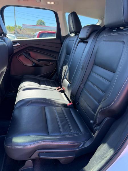 Ford Escape Titanium 4WD 2018