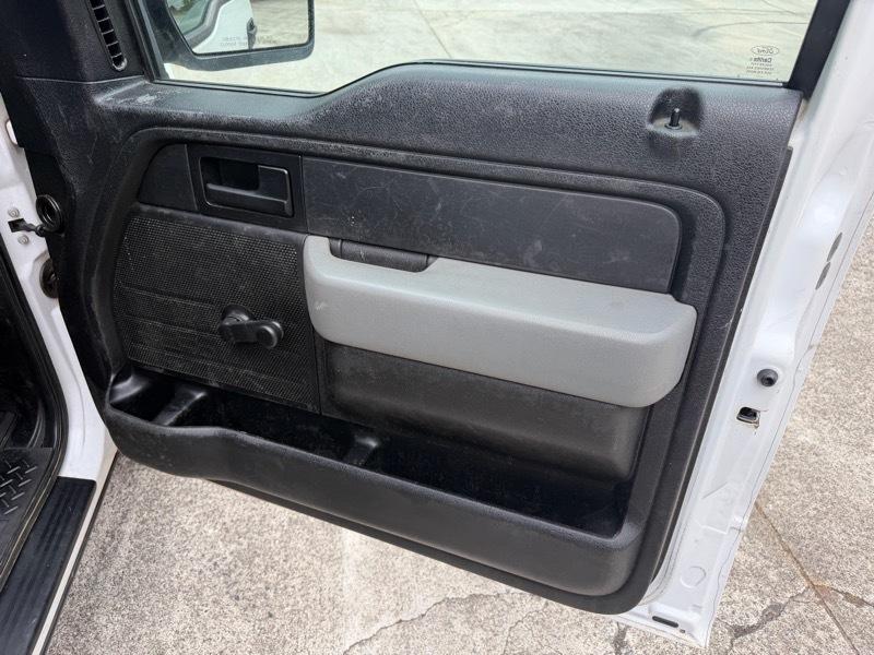 Ford F-150 XL 8-ft. Bed 2WD 2014