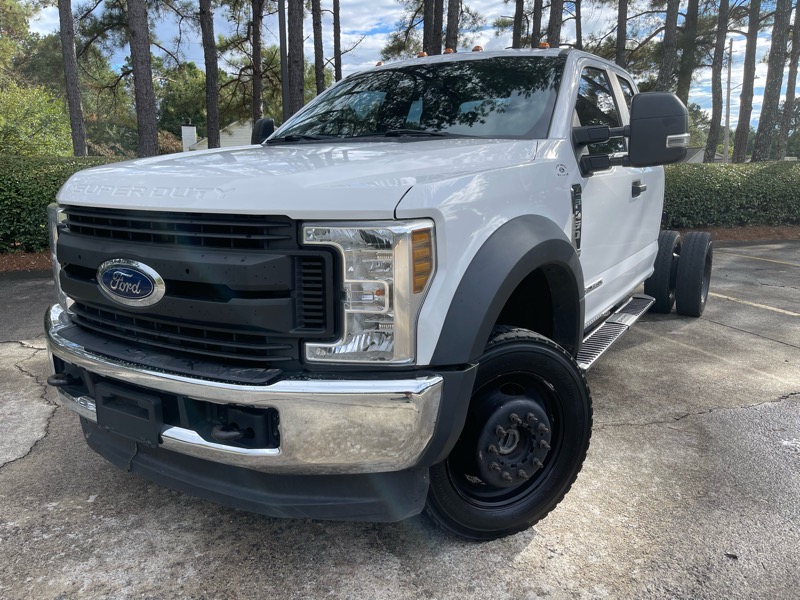 Ford F-450 Super Duty Chassis  2019 Ford F-450 Super Duty Chassis  2019