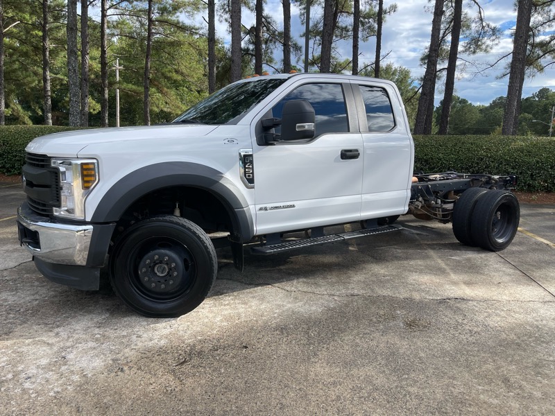 Ford F-450 Super Duty Chassis  2019 Ford F-450 Super Duty Chassis  2019