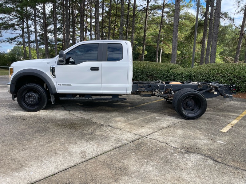 Ford F-450 Super Duty Chassis  2019 Ford F-450 Super Duty Chassis  2019