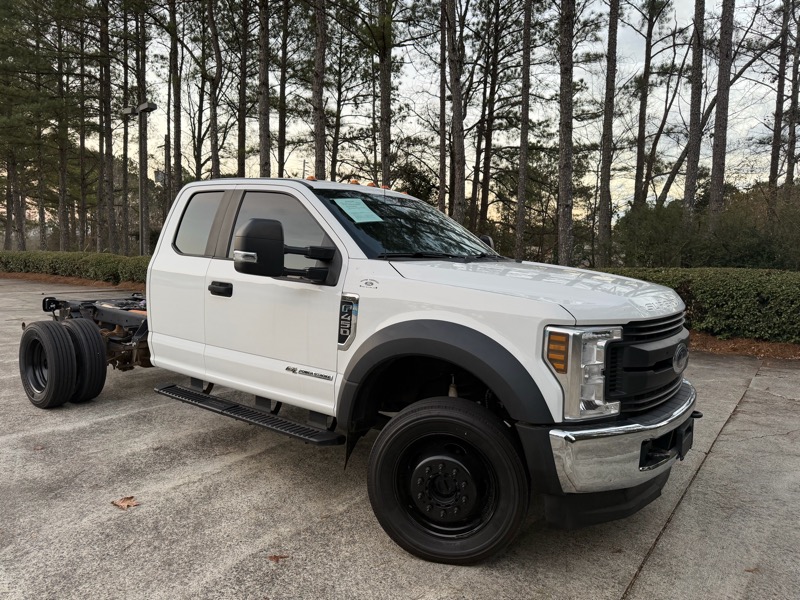 Ford F-450 Super Duty Chassis  2019