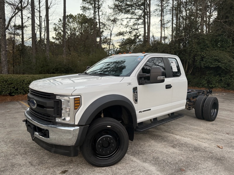 Ford F-450 Super Duty Chassis  2019