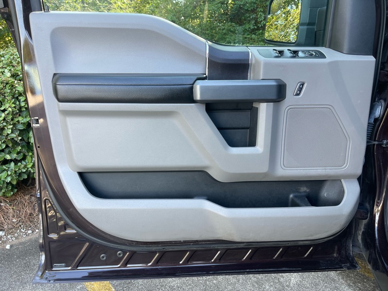 Ford F-150 2WD SuperCab 145" XLT 2019 Ford F-150 2WD SuperCab 145" XLT 2019