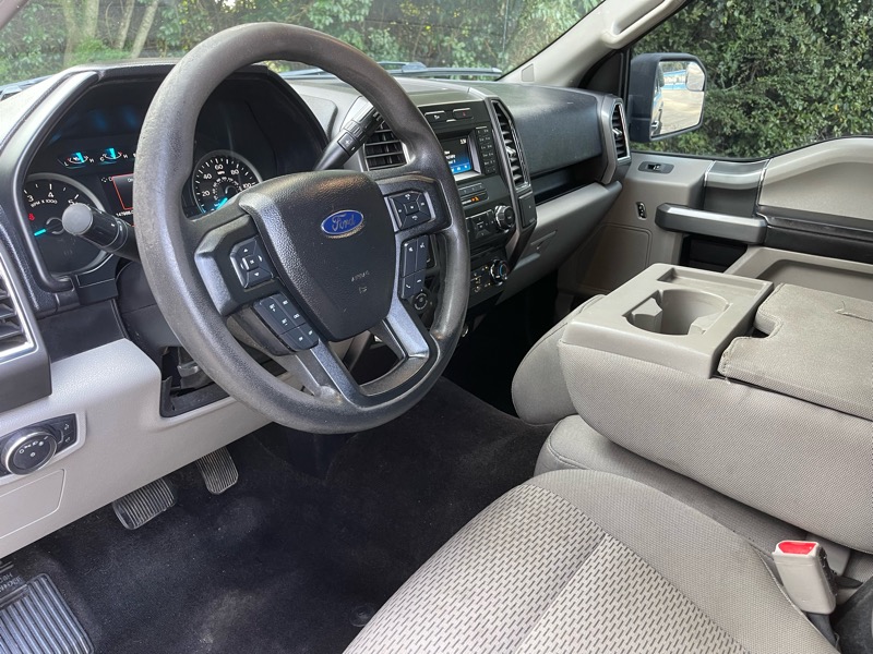 Ford F-150 XLT SuperCrew 5.5-ft. Bed 4WD 2016 Ford F-150 XLT SuperCrew 5.5-ft. Bed 4WD 2016