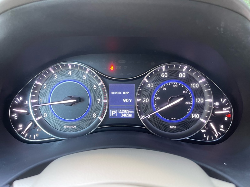 2016 Infiniti QX80 photo 15