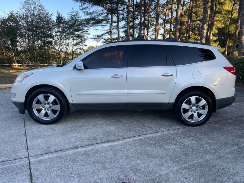 Chevrolet Traverse LTZ AWD 2011 Chevrolet Traverse LTZ AWD 2011