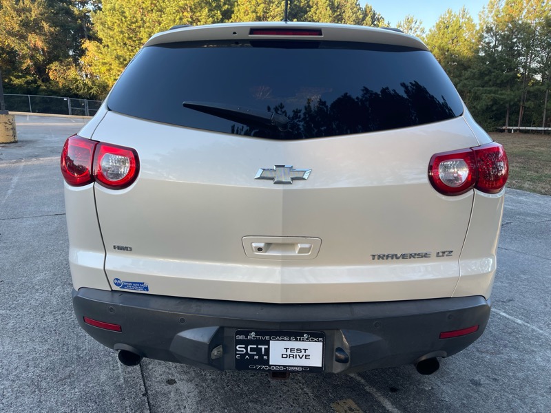 Chevrolet Traverse LTZ AWD 2011 Chevrolet Traverse LTZ AWD 2011