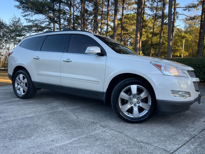 Chevrolet Traverse LTZ AWD 2011 Chevrolet Traverse LTZ AWD 2011