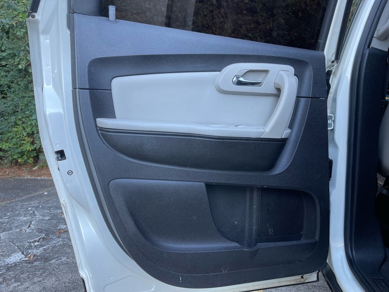 Chevrolet Traverse LTZ AWD 2011 Chevrolet Traverse LTZ AWD 2011