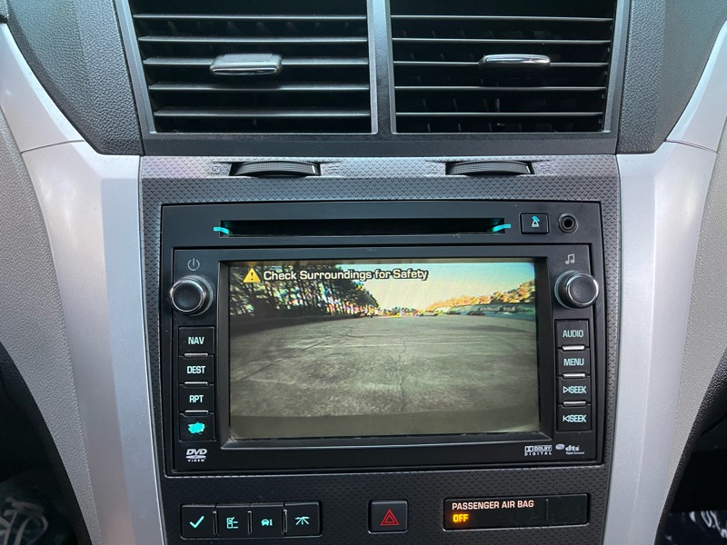 Chevrolet Traverse LTZ AWD 2011 Chevrolet Traverse LTZ AWD 2011