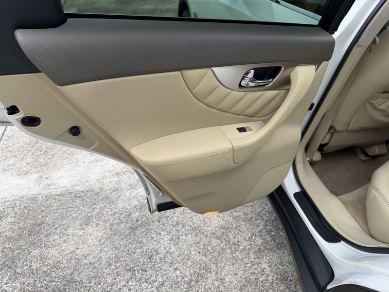 Infiniti FX FX35 2WD 2010 Infiniti FX FX35 2WD 2010