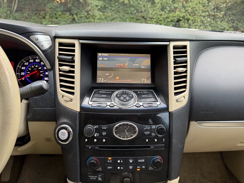 Infiniti FX FX35 2WD 2010 Infiniti FX FX35 2WD 2010