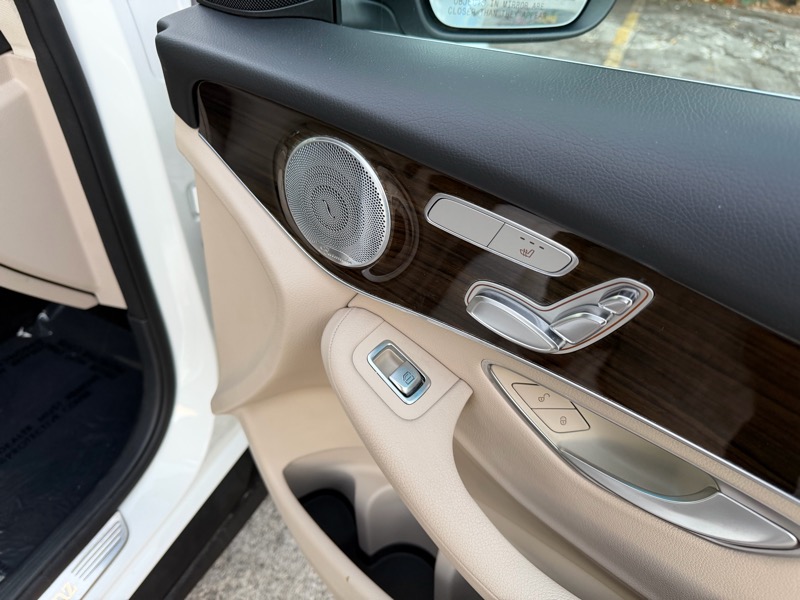 Mercedes-Benz GLC-Class GLC300 4MATIC 2017