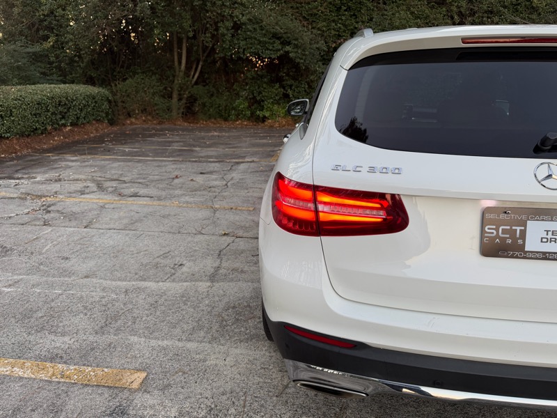 Mercedes-Benz GLC-Class GLC300 4MATIC 2017