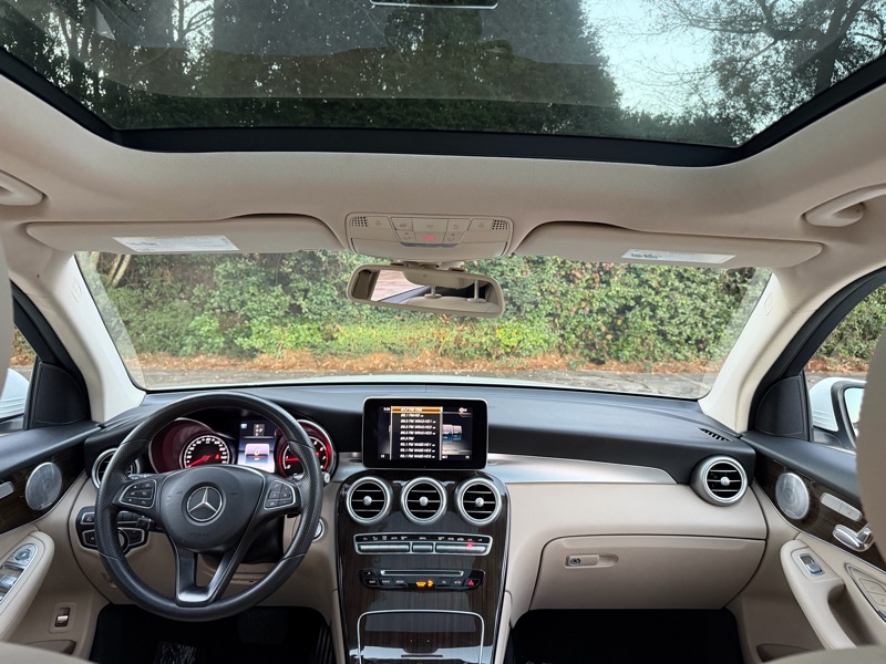 Mercedes-Benz GLC-Class GLC300 4MATIC 2017