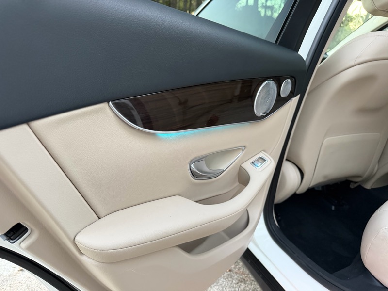 Mercedes-Benz GLC-Class GLC300 4MATIC 2017