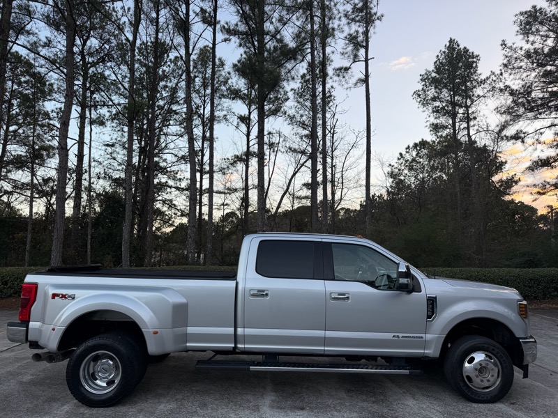 Ford F-350 SD Lariat Crew Cab Long Bed DRW 4WD 2018