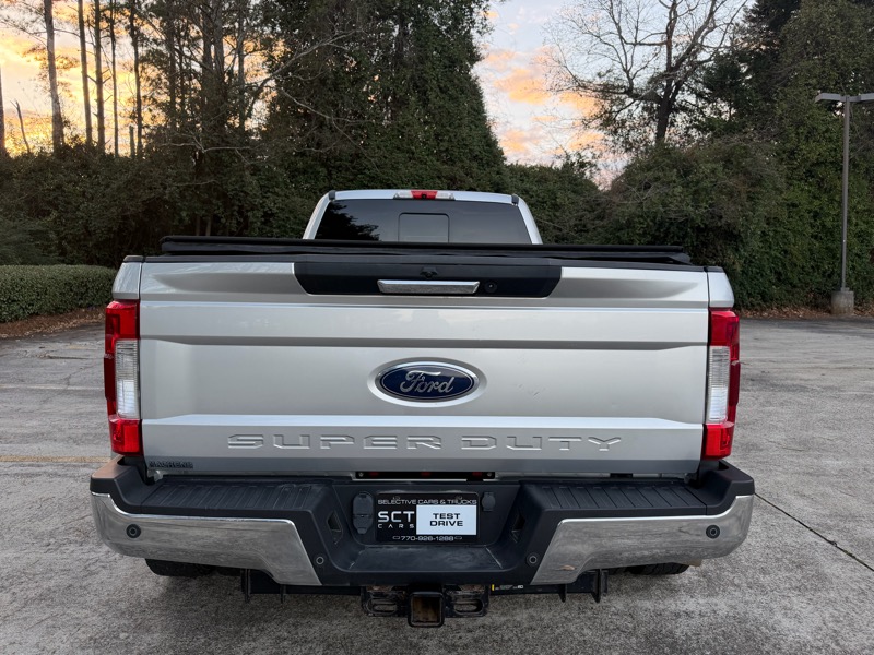 Ford F-350 SD Lariat Crew Cab Long Bed DRW 4WD 2018