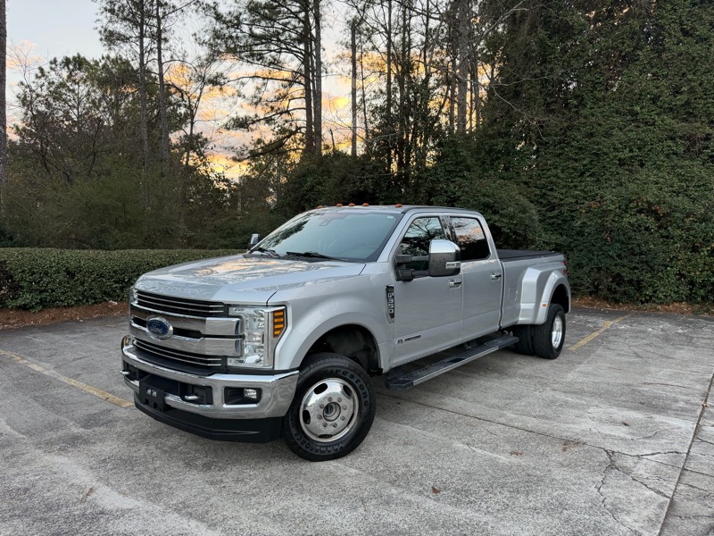 Ford F-350 SD Lariat Crew Cab Long Bed DRW 4WD 2018
