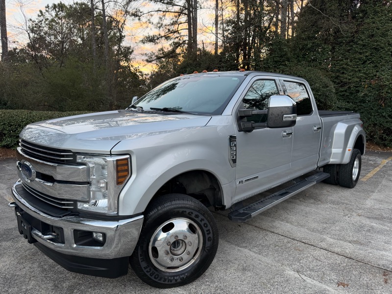 Ford F-350 SD Lariat Crew Cab Long Bed DRW 4WD 2018