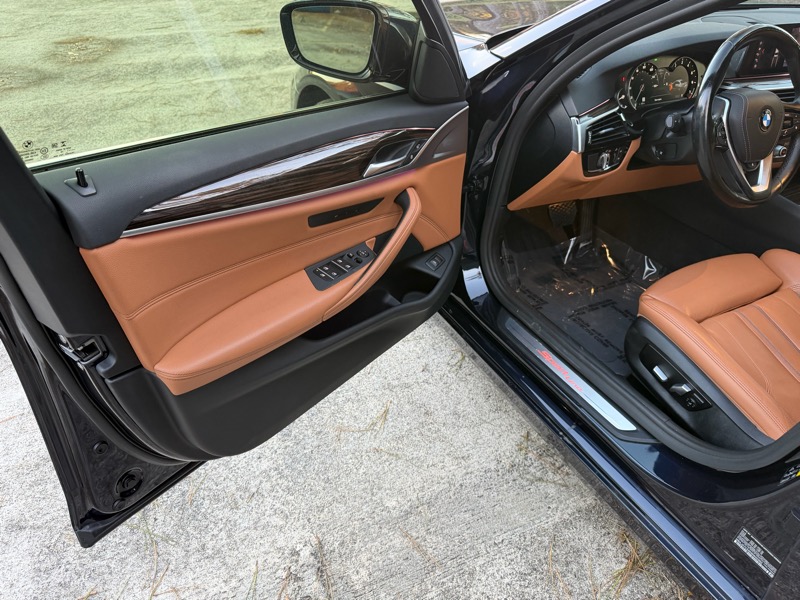 BMW 5-Series 530i xDrive 2019