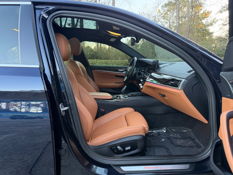 BMW 5-Series 530i xDrive 2019