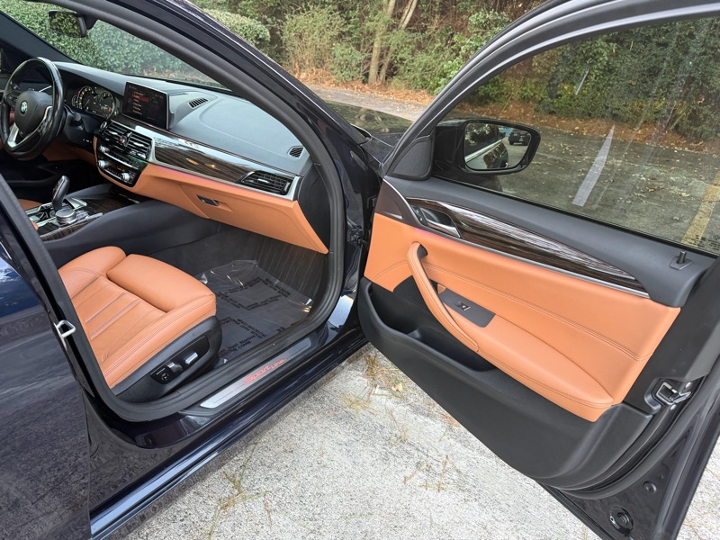 BMW 5-Series 530i xDrive 2019